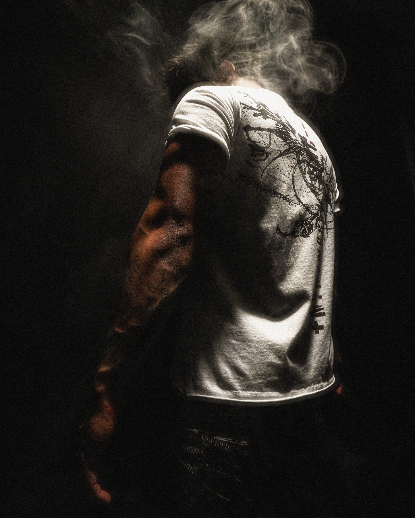 INVICTUS TEE