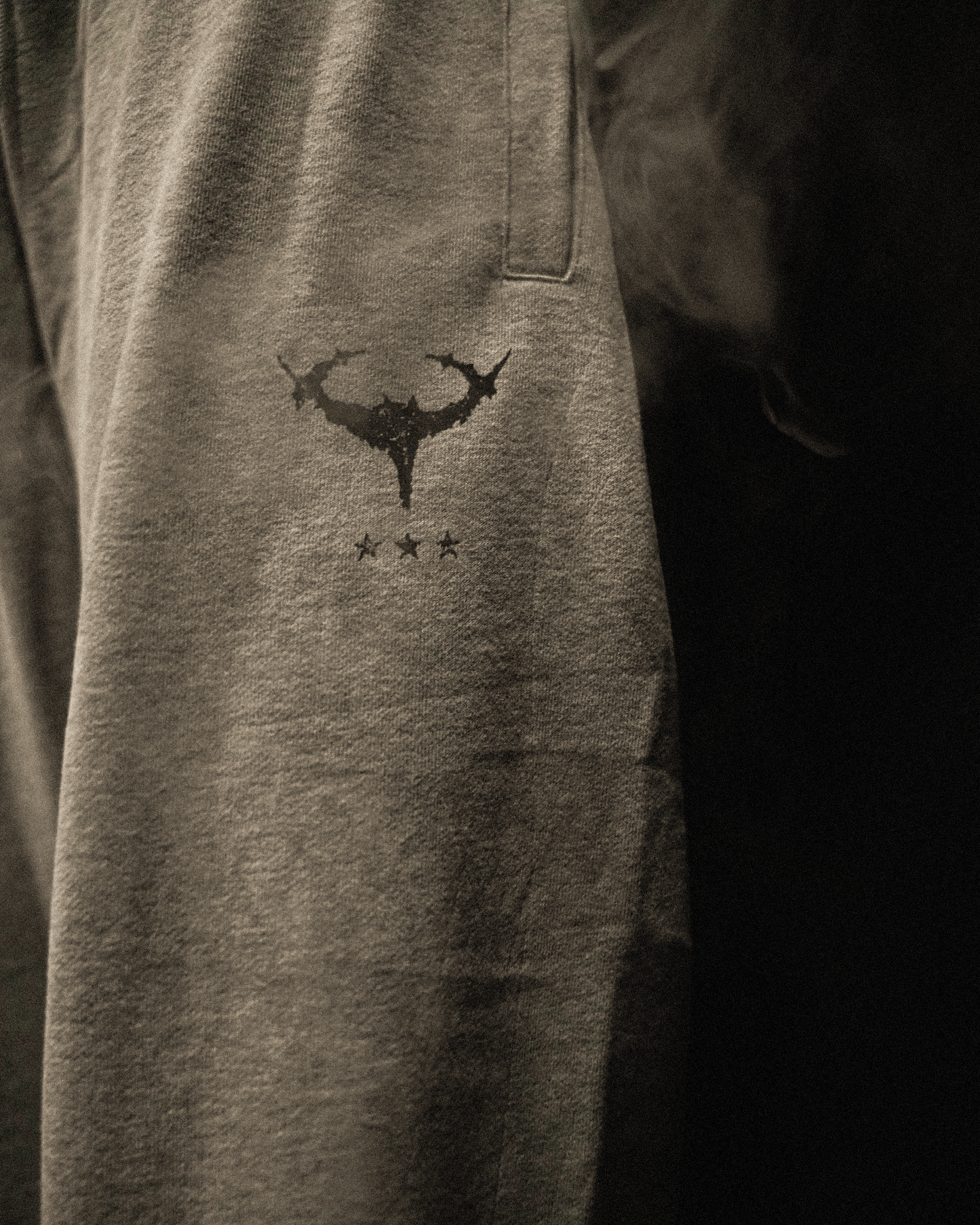 ARCHER SWEATS