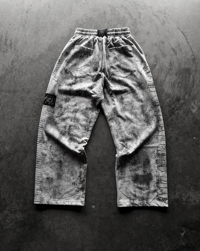"GHOST" ULTRA BAGGY SWEATS (SLIGHT DEFECT CHECK DESCRIPTION)