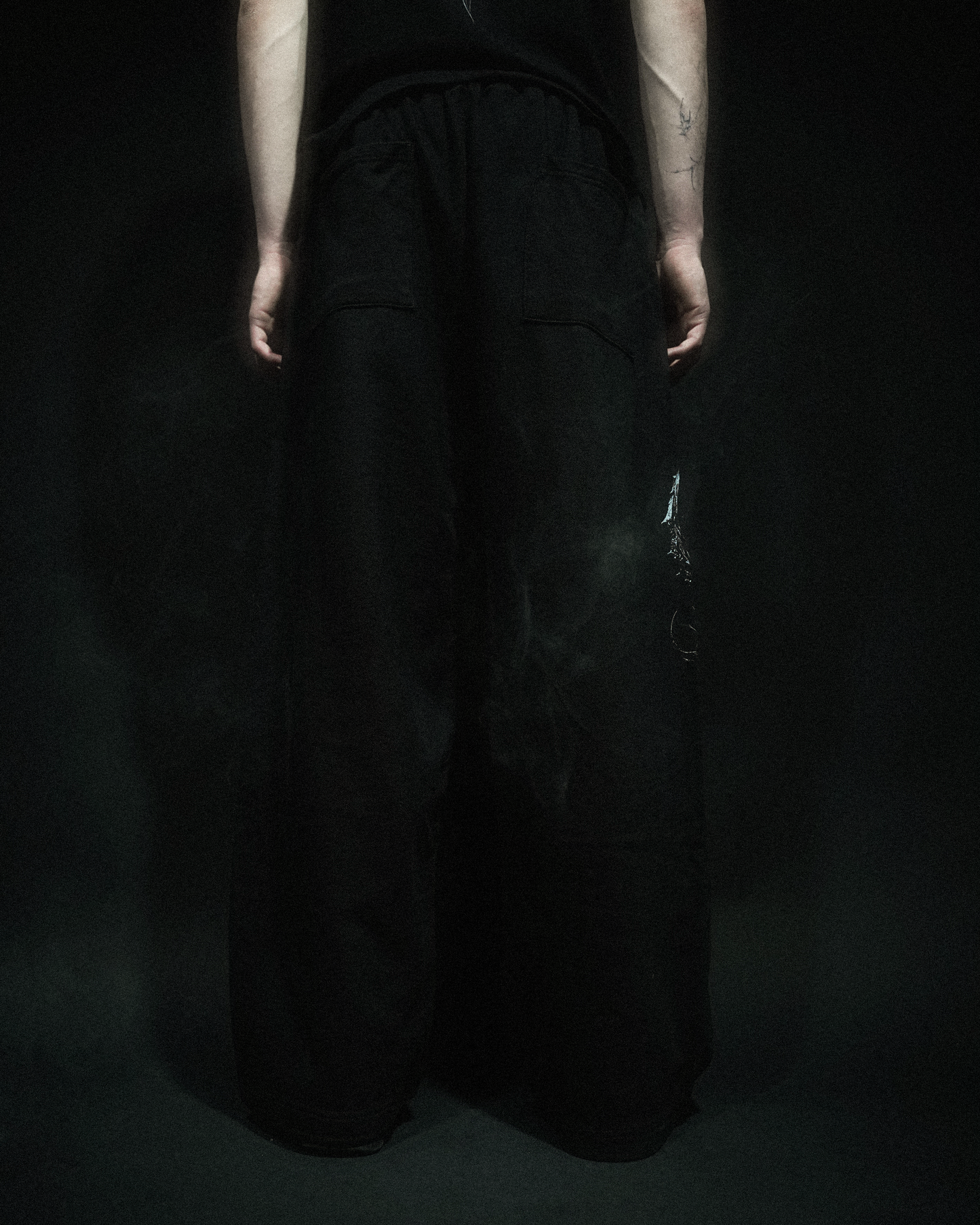 "BLIGHT" ULTRA BAGGY SWEATS