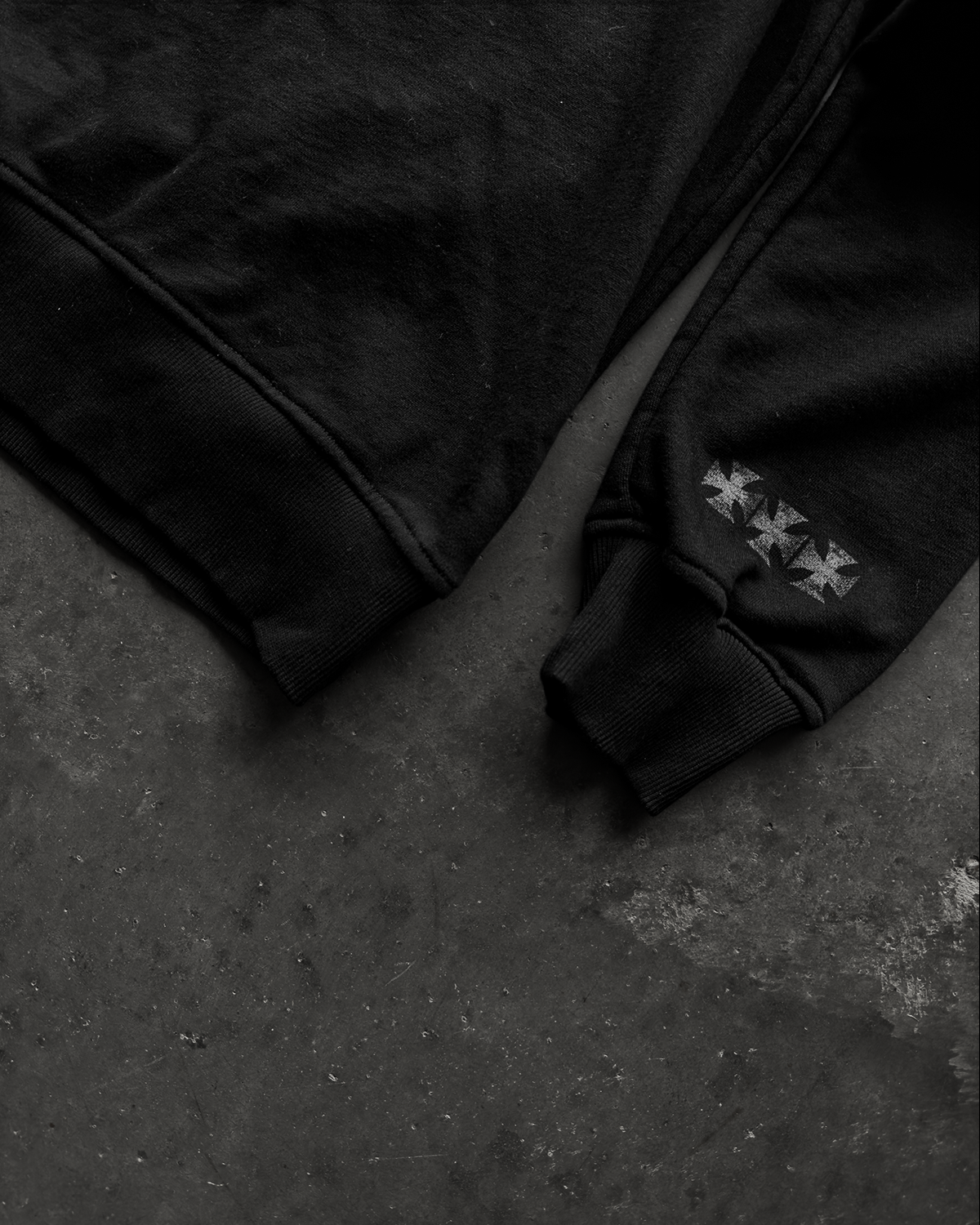 CRUSADE LONGSLEEVE