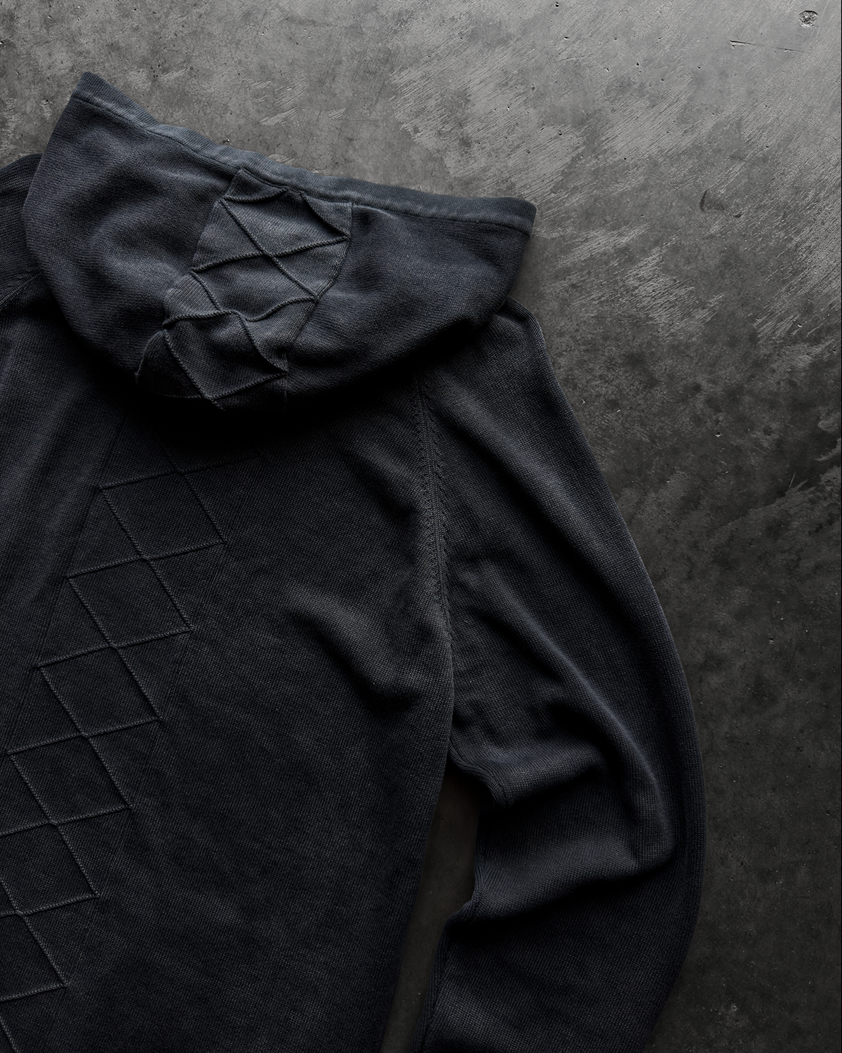 NIGHTBLADE KNIT HOODIE