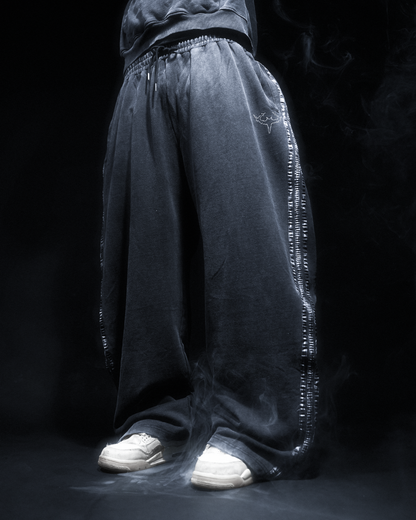 "SLASHER" ULTRA BAGGY SWEATS